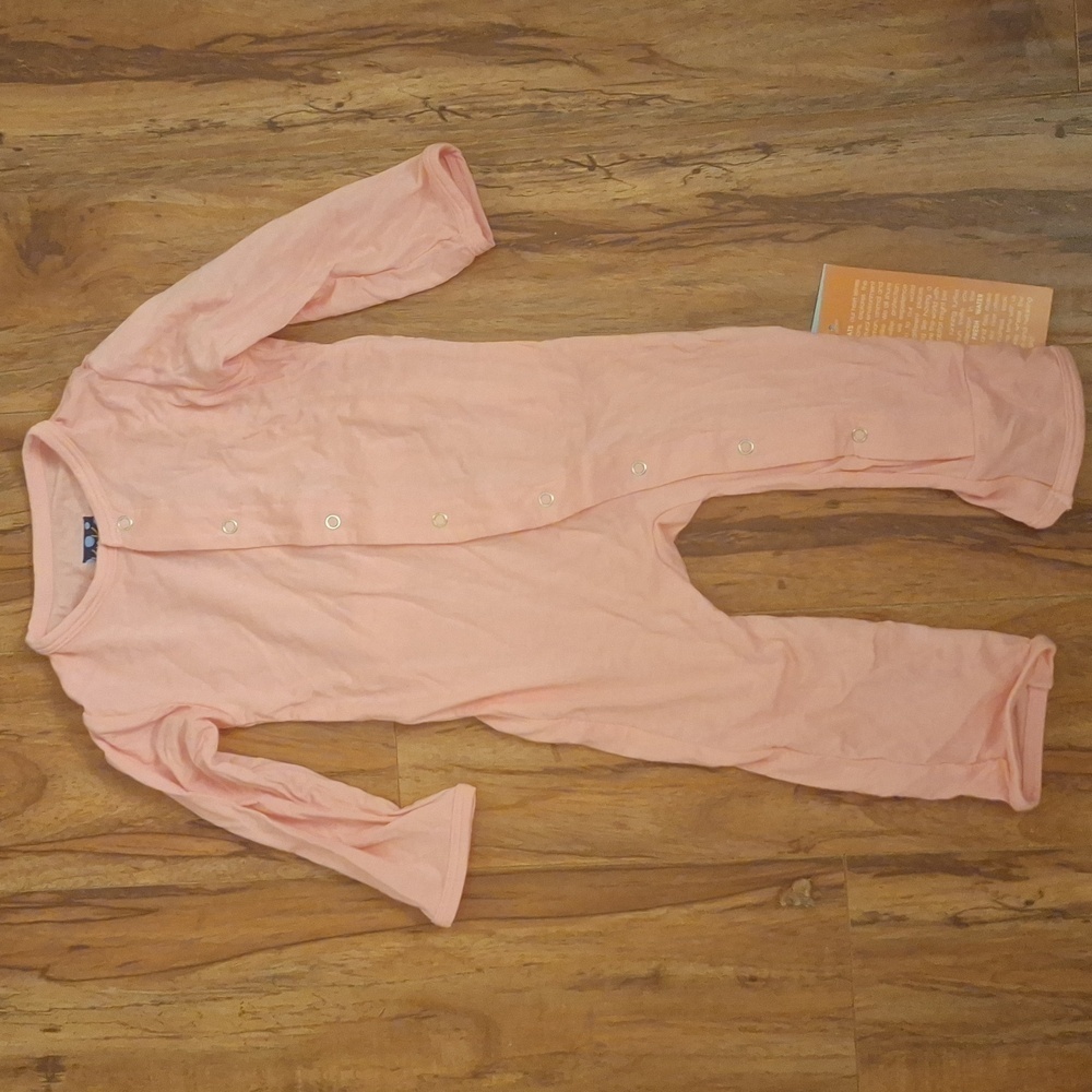 KicKee Pants pink pajamas 6-9 months Rompers new w/tags basic overalls w/snaps